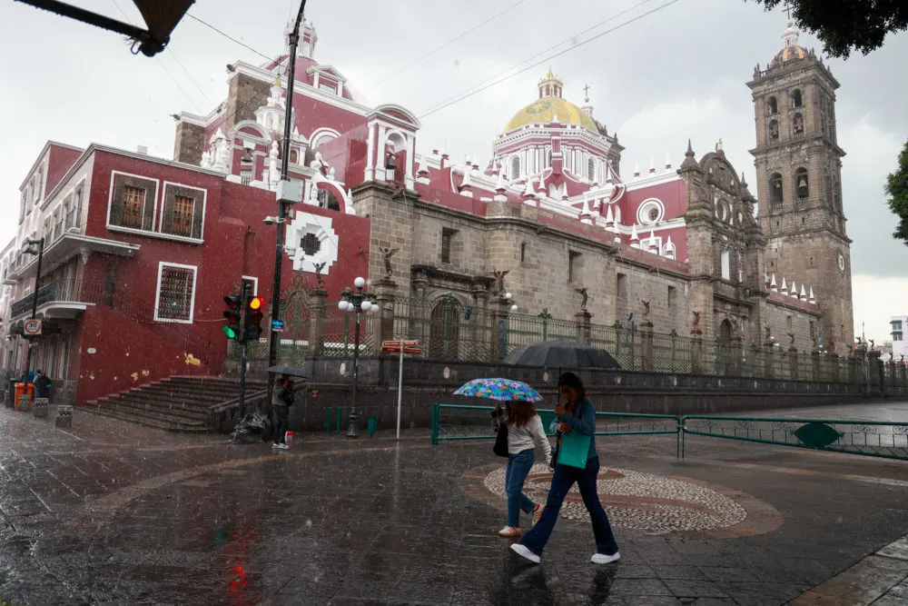 Onda Tropical 1 llega a México: alertan lluvias fuertes, granizo y calor extremo; Puebla, entre los estados afectados