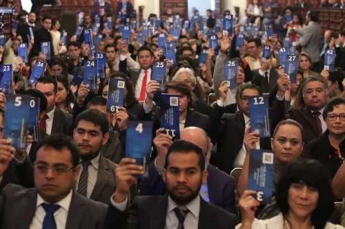 Consejo Universitario aprueba Comisión de Glosa del segundo informe de Alfonso Esparza