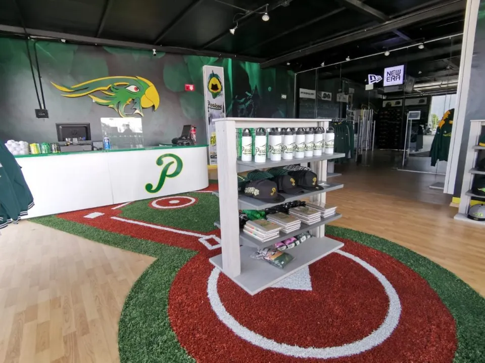 Inauguran tienda oficial de Pericos