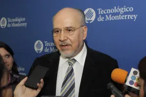 Aspirantes a presidencia necesitan estructura nacional: Lorenzo Meyer