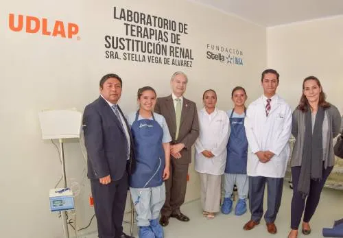 La UDLAP y Fundación Stella instituyen Laboratorio de sustitución renal