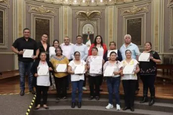 Reconocen en Congreso de Puebla a cocineras tradicionales de San Nicolás de los Ranchos