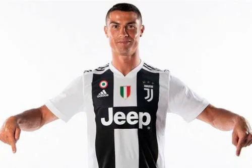 Cristiano Ronaldo deja atrás al Real Madrid e inicia etapa con Juventus