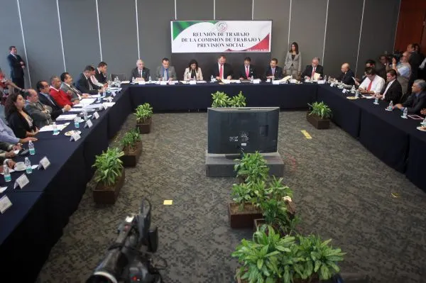 CTM no quiere transparentar sindicatos y congelaría la Reforma Laboral