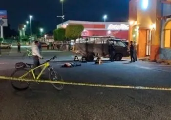 Una persona sin vida es el saldo dejado por una balacera al sur de la ciudad; cuatro policías de la SSC heridos