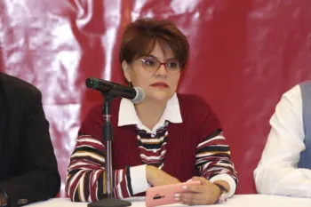Otorgó Verónica Vélez más de 22 millones de pesos a medios, denuncia Roberto Zataráin