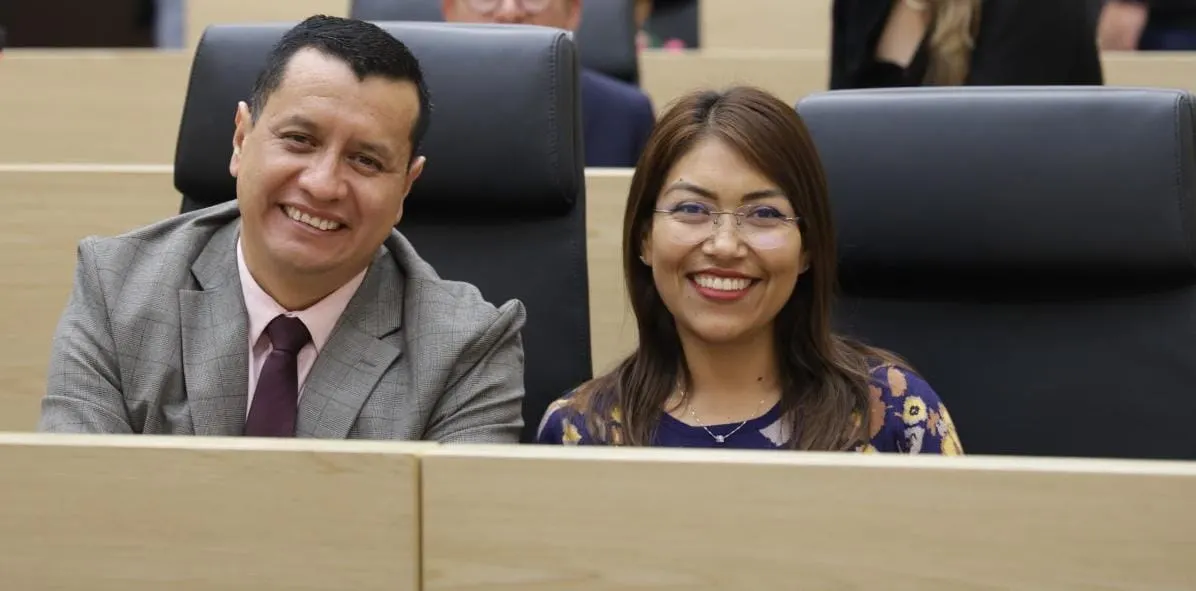 Elías Lozada y Leonela Jazmín Martínez, diputados de la LXII Legislatura del Congreso del estado de Puebla. Foto: Especial