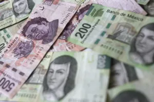 Reporta el estado disminución de su deuda pública