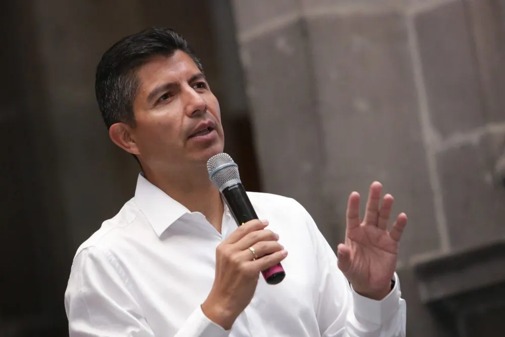 Municipio Libre, Periférico y Zavaleta libres de cinemómetros: Eduardo Rivera