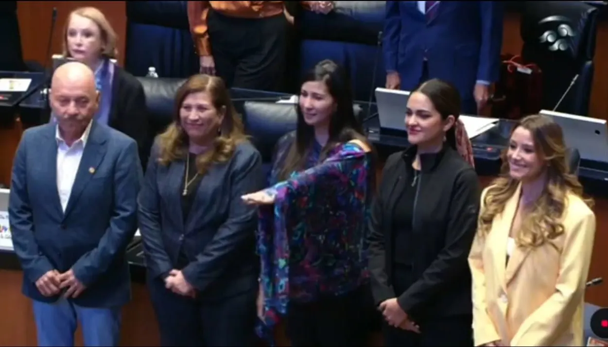 Denisse Ortiz rinde protesta como senadora del PT