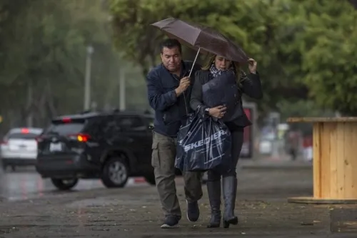 Se prevé llegada de frente frío 54 al noreste del país este domingo