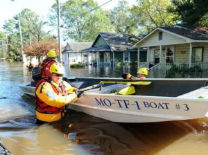 Rescatan a cientos en Carolina del Norte tras ‘Matthew’