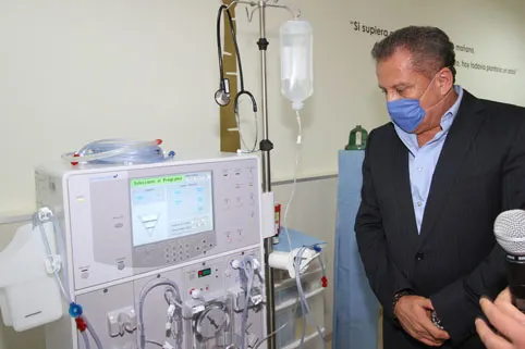 El Rector Enrique Agüera inaugura Unidad de Hemodiálisis en el HUP