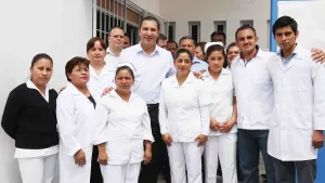 Gobernador supervisa el Centro de Salud en Xiutetelco