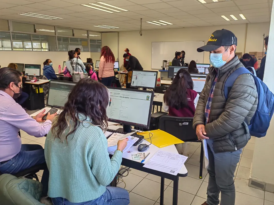 Emite SEP convocatoria para promover a maestros como directores y supervisores