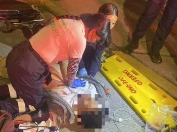 Motociclista murió arrollado por unidad de RUTA; viajaba en carril confinado y en sentido contrario