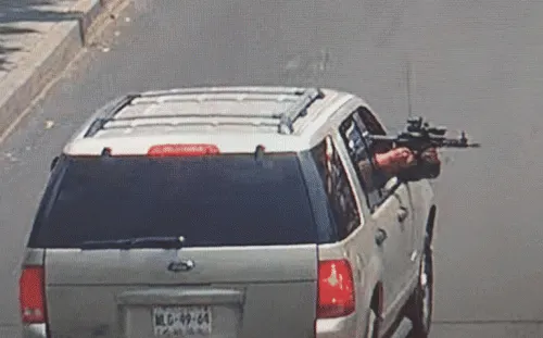 Sicarios disparan contra dos hombres desde una camioneta en Iztapalapa