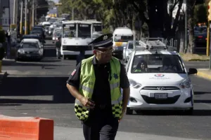 Analizan zonas para reductores viales