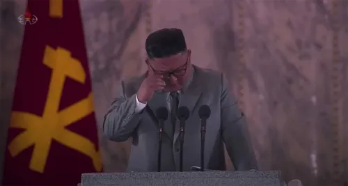 Kim Jong Un llora y pide perdón a norcoreanos