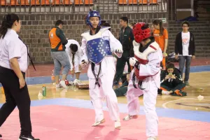 Cumplen Borregos femenil en regional de Condde