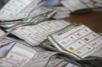 IEE hará recuento de actas de 12 municipios de Puebla