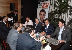 Presenta Tony Gali a empresarios Centros de Desarrollo Empresariales