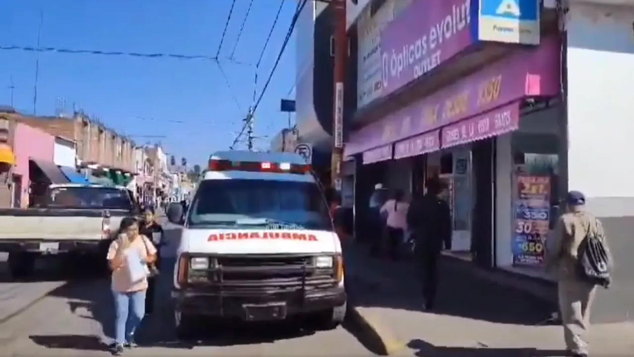 Infartado en la terminal autobuses Oro, en Atlixco