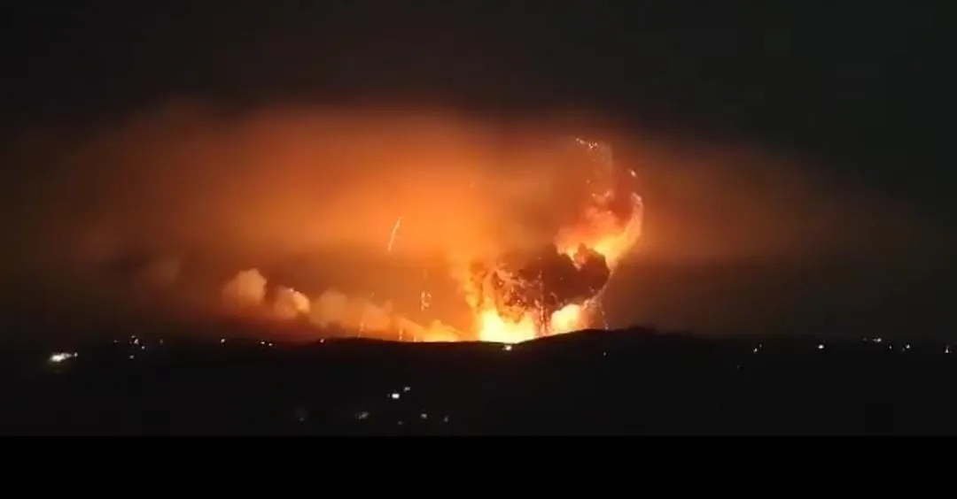 Israel ataca refugio en Gaza y acusa a Hamás de usar escudos humanos