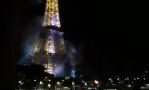 Reportan incendio en cercanías de la Torre Eiffel
