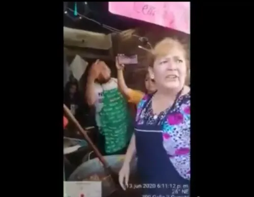 Comerciantes de Tehuacán agreden a personal de PC; “el coronavirus no existe”, aseguran
