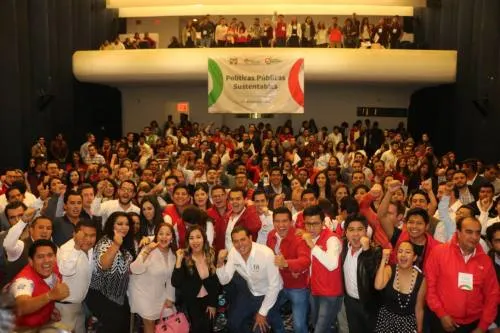 Presenta Rivera Nava a Pablo Angulo tercer informe de Labores