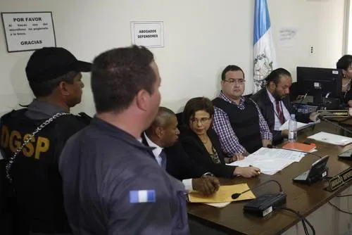Madres de desaparecidos protestan en penal donde está Duarte