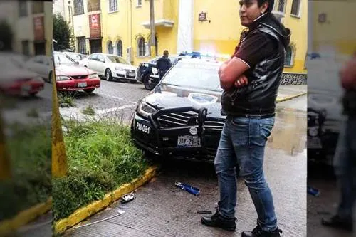 Protagoniza patrulla de la Policía Metropolitana accidente vial en el Bulevar 5 de Mayo