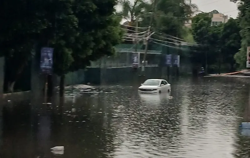 Inundaciones paralizan Puebla: autos atrapados en Periférico, FINSA y Zavaleta