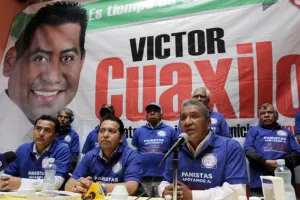 Panistas apoyarán a Víctor Cuaxiloa, sin abandonar a su partido