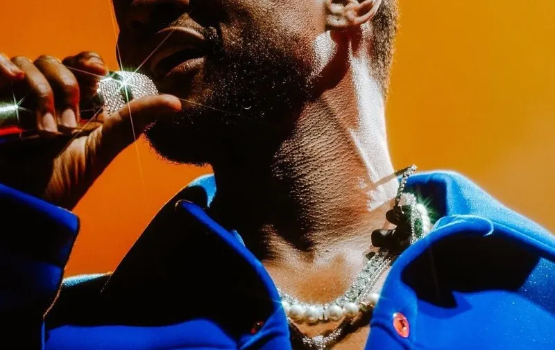Usher se presentará en el Super Bowl