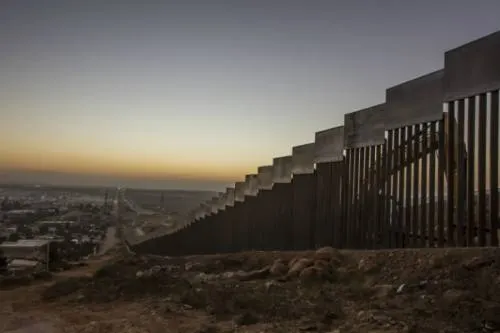 En febrero de 2019 iniciará construcción del muro en Texas, anuncia EU