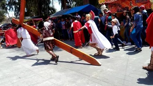 Representación de Pasión de Cristo espera a 40 mil asistentes en Calpan