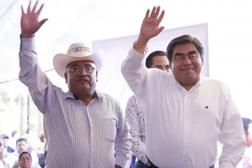 Alcalde de Ajalpan vinculado con líder delincuencial de Veracruz, edil suplente será investigado