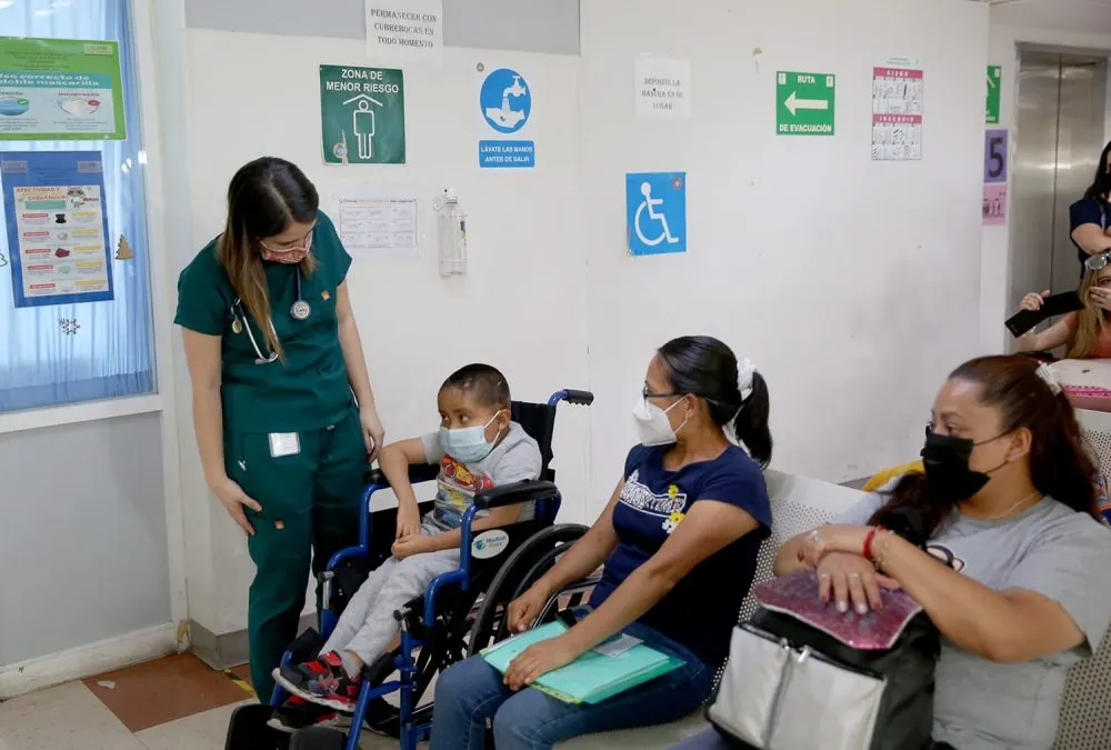 Atiende SEP a aprendientes en hospitales para evitar rezago académico