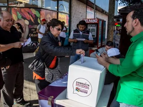 Participaron 184 mil 154 ciudadanos en primera jornada de consulta por NAIM