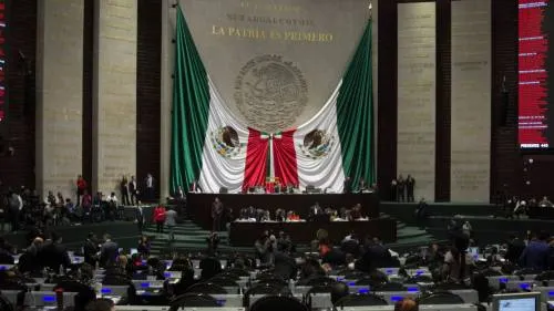 Diputados desaparecen 11 comisiones en San Lázaro y se quedan con 45