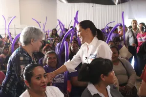 Con Tony Gali, más apoyos para las mujeres cholultecas: Dinorah López