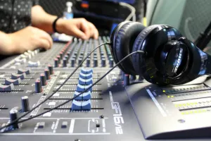 Concesiones de radio en riesgo