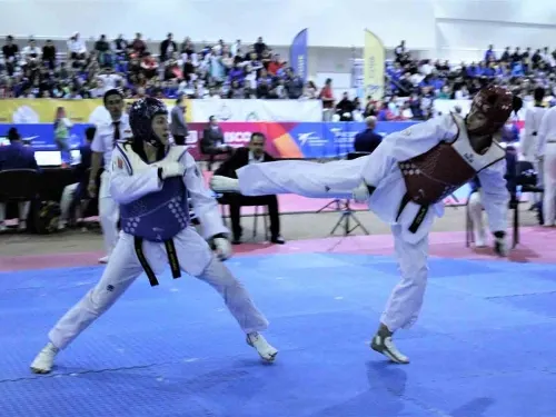 María Espinoza conquista el oro en Abierto Mexicano de Taekwondo