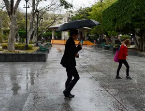 El frente frío 52 generará lluvias fuertes en el sureste del país