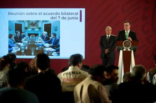 México y EU acuerdan crear grupo binacional para congelar tráfico de armas