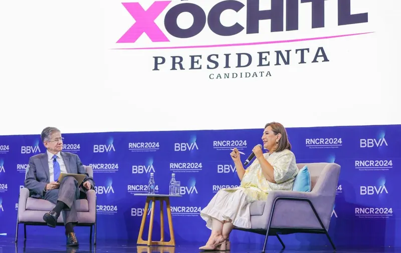 xochitl-galvez-reunion-consejeros-bbva