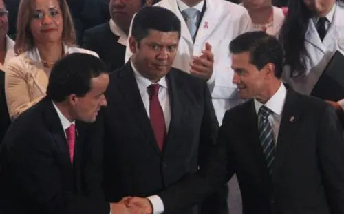 Peña Nieto anunciará salida de Mikel Arriola del IMSS
