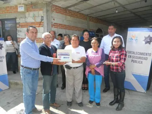 Más fraccionamientos y colonias beneficiados por las Alarmas Vecinales en Cuautlancingo